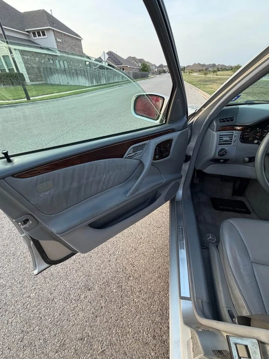2000 Mercedes-Benz W210 E-Class - Image 8 of 18