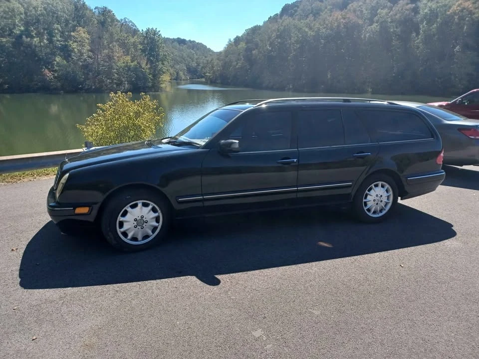 2000 Mercedes-Benz W210 E-Class - Image 2 of 13