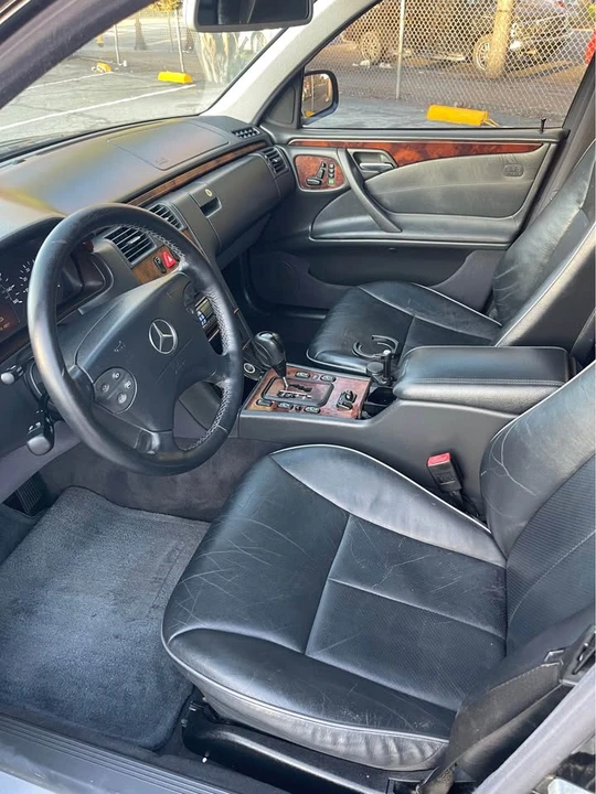 2000 Mercedes-Benz W210 E-Class - Image 9 of 15