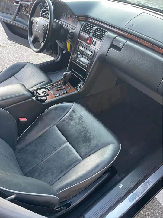 2000 Mercedes-Benz W210 E-Class - Image 14 of 15