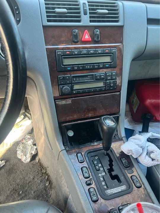 2000 Mercedes-Benz W210 E-Class - Image 3 of 7