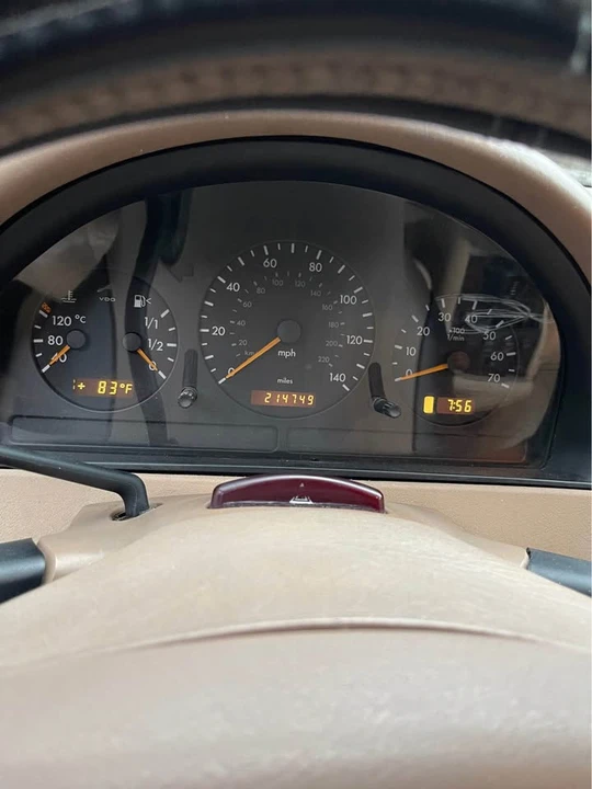 2000 Mercedes-Benz W210 E-Class - Image 8 of 12