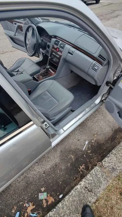 2000 Mercedes-Benz W210 E 36 & E 50 & E 55 & E 60 AMG - Image 12 of 18
