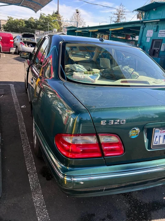 2000 Mercedes-Benz W210 E-Class - Image 5 of 9