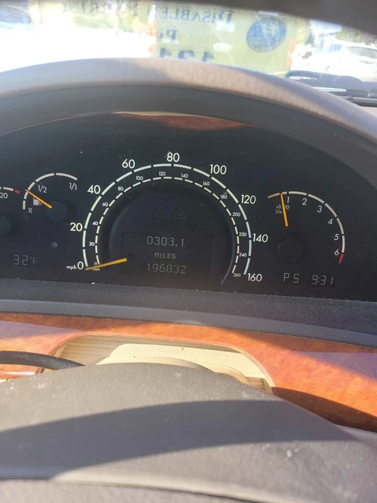 2000 Mercedes-Benz W220 S-Class - Image 2 of 3