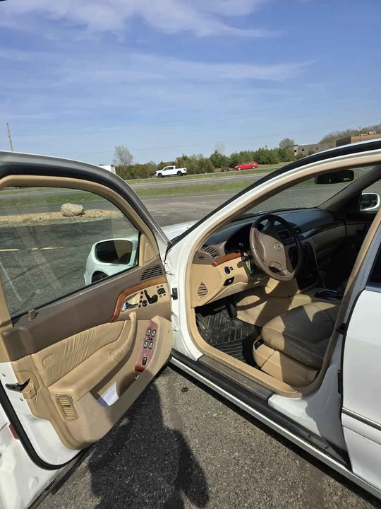 2000 Mercedes-Benz W220 S-Class - Image 5 of 11