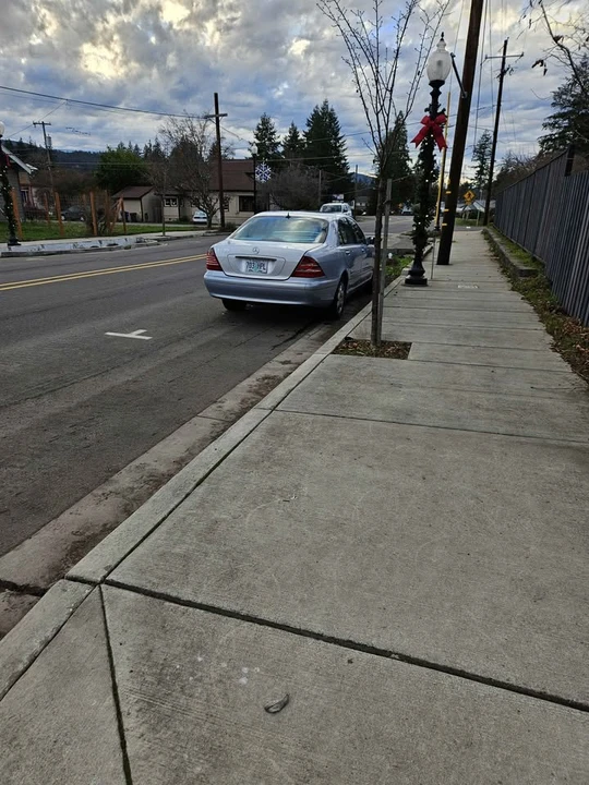 2000 Mercedes-Benz W220 S-Class - Image 4 of 10