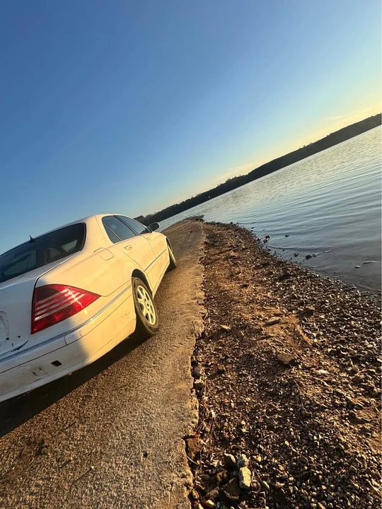 2000 Mercedes-Benz W220 S-Class - Image 2 of 12
