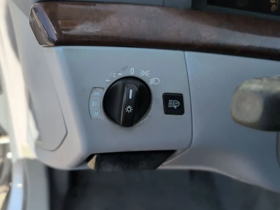 2000 Mercedes-Benz W220 S-Class - Image 19 of 20