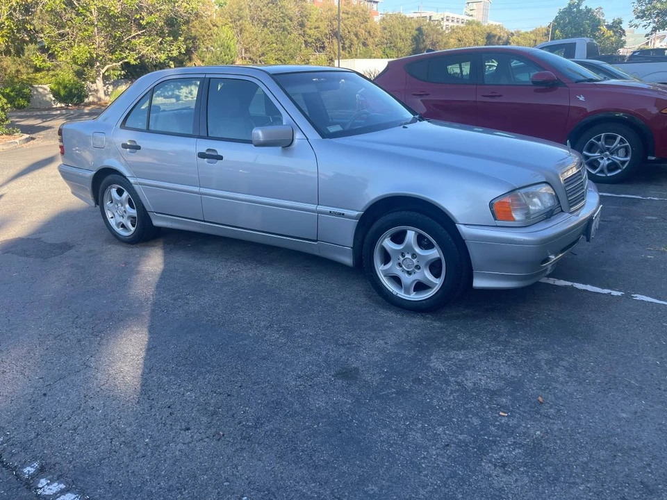 2000 Mercedes-Benz W202 C-Class - Image 2 of 12