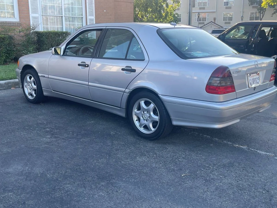 2000 Mercedes-Benz W202 C-Class - Image 4 of 12