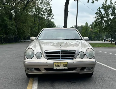 2000 Mercedes-Benz E320 4Matic