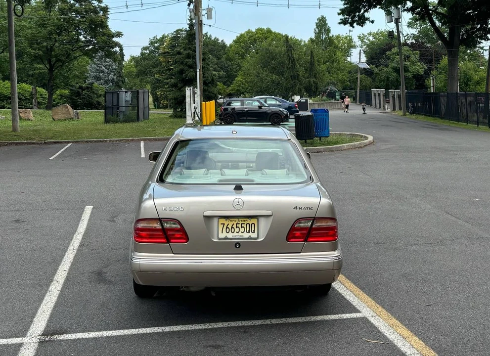 2000 Mercedes-Benz W210 E-Class - Image 4 of 7