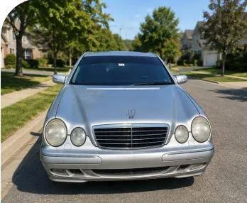2000 Mercedes-Benz E320