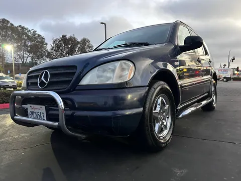 2000 Mercedes-Benz M-Class ML320