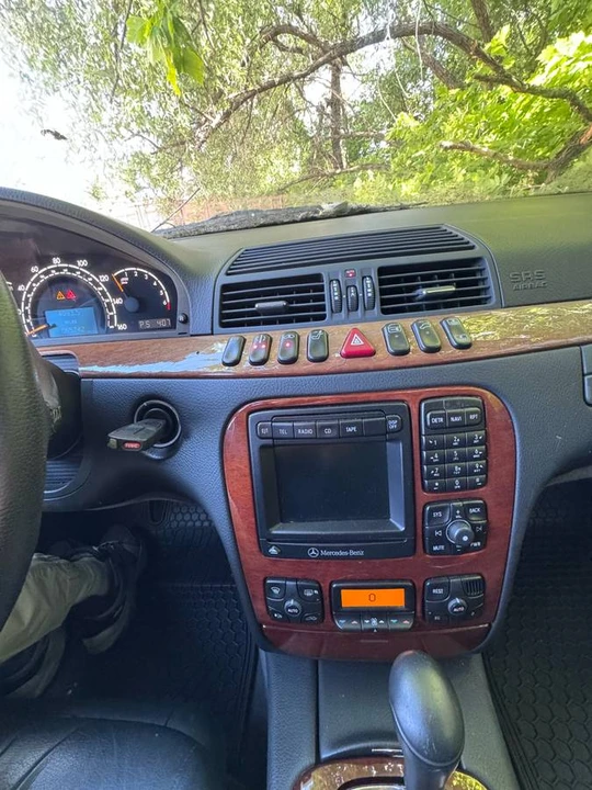 2000 Mercedes-Benz W220 S-Class - Image 18 of 23