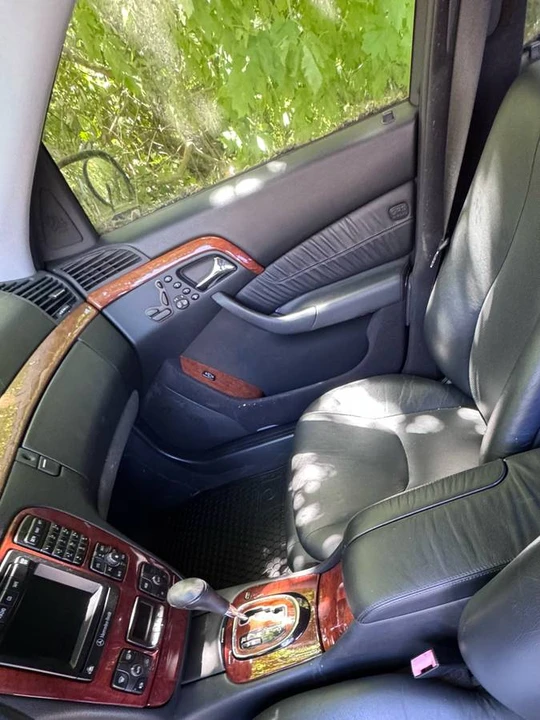 2000 Mercedes-Benz W220 S-Class - Image 7 of 23