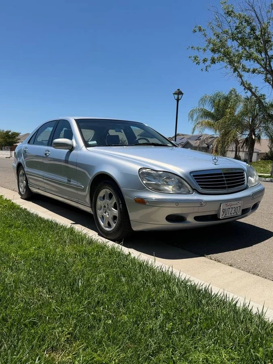 2000 Mercedes-Benz W220 S-Class - Image 9 of 16