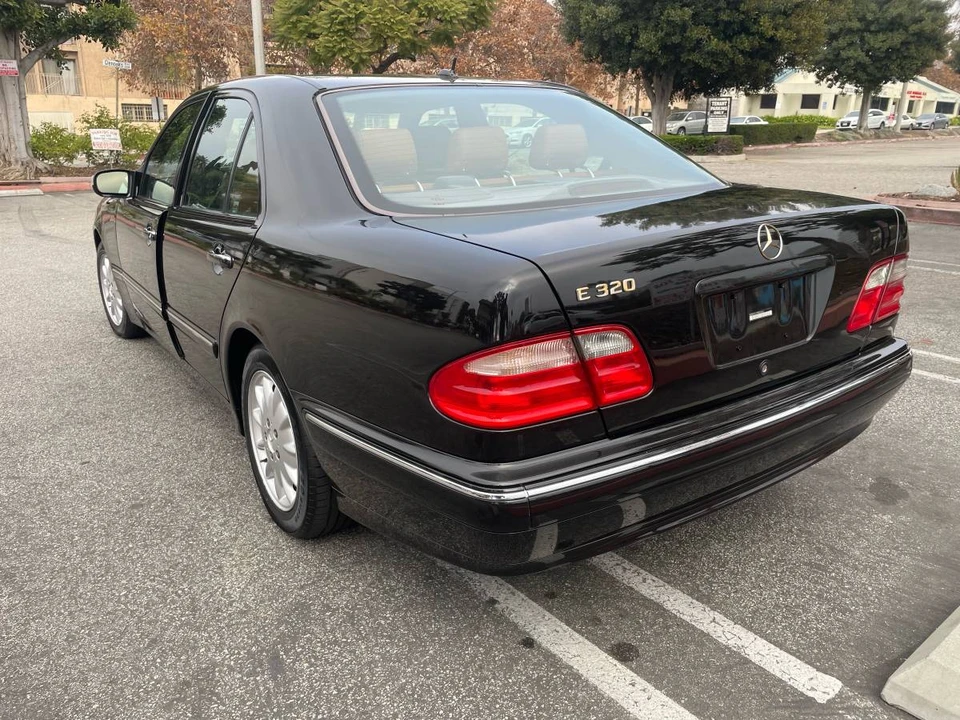 2000 Mercedes-Benz W210 E-Class - Image 4 of 11