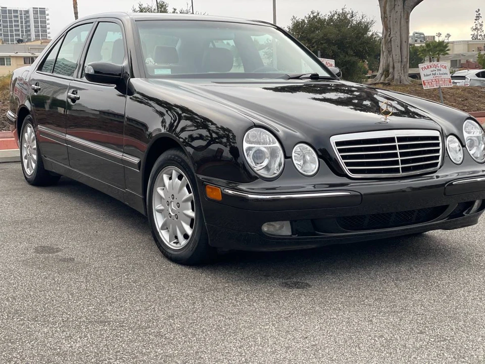 2000 Mercedes-Benz W210 E-Class - Image 2 of 11