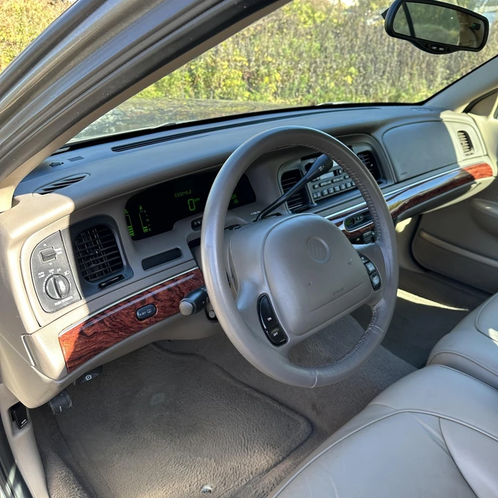 2000 Mercury Grand Marquis - Image 25 of 31