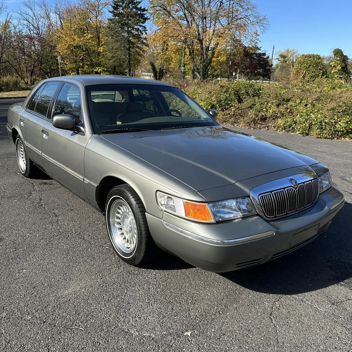 2000 Mercury Grand Marquis - Image 13 of 31