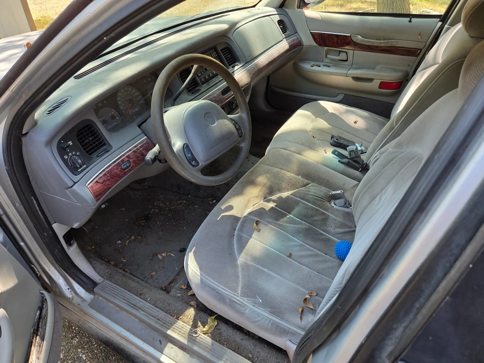 2000 Mercury Grand Marquis - Image 6 of 9