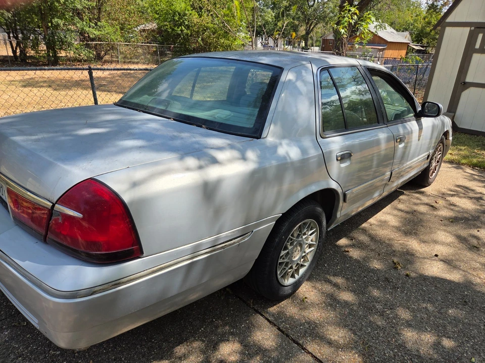 2000 Mercury Grand Marquis - Image 9 of 9