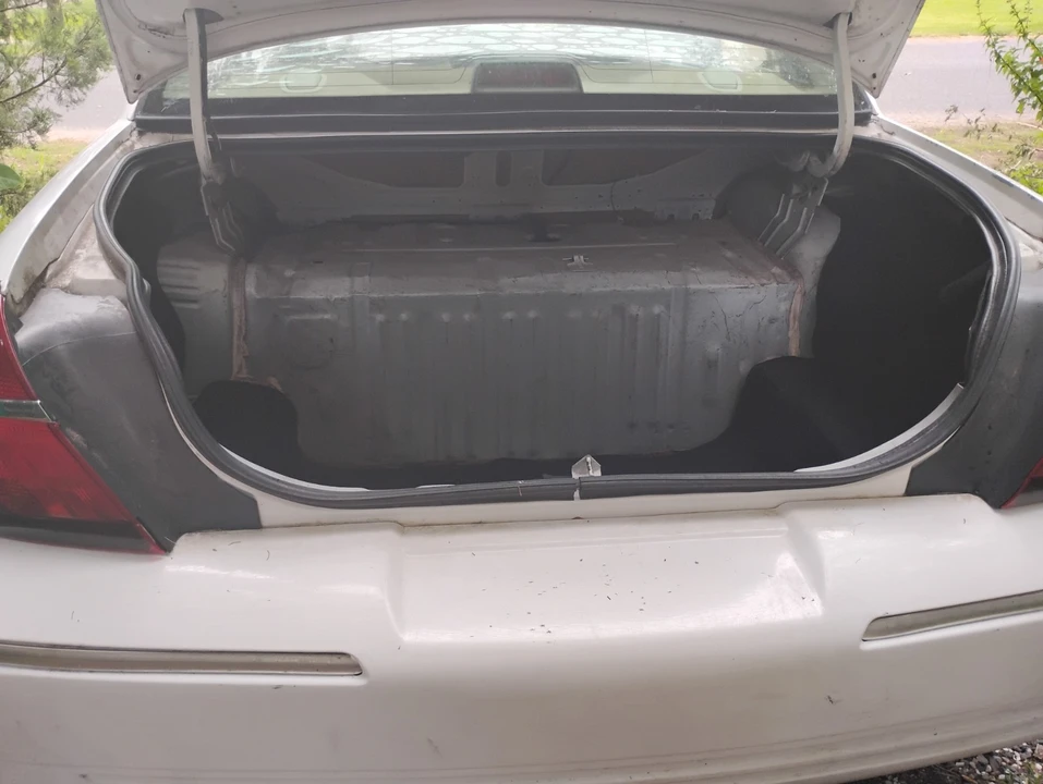 2000 Mercury Grand Marquis - Image 20 of 29