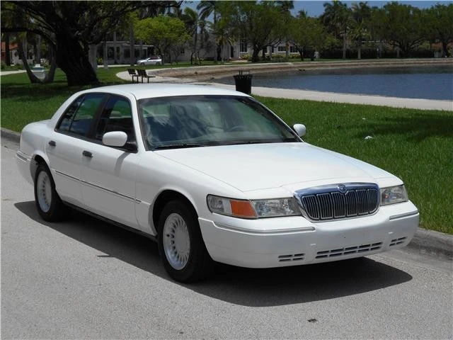 2000 Mercury Grand Marquis - Image 2 of 12