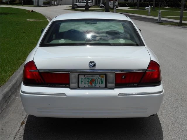 2000 Mercury Grand Marquis - Image 11 of 12