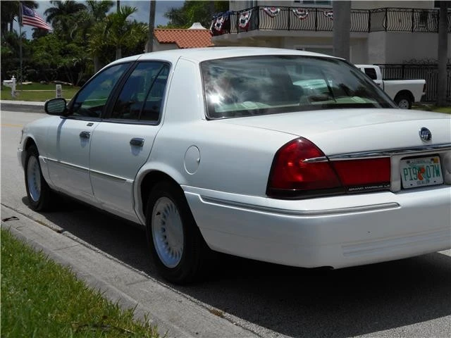 2000 Mercury Grand Marquis - Image 10 of 12