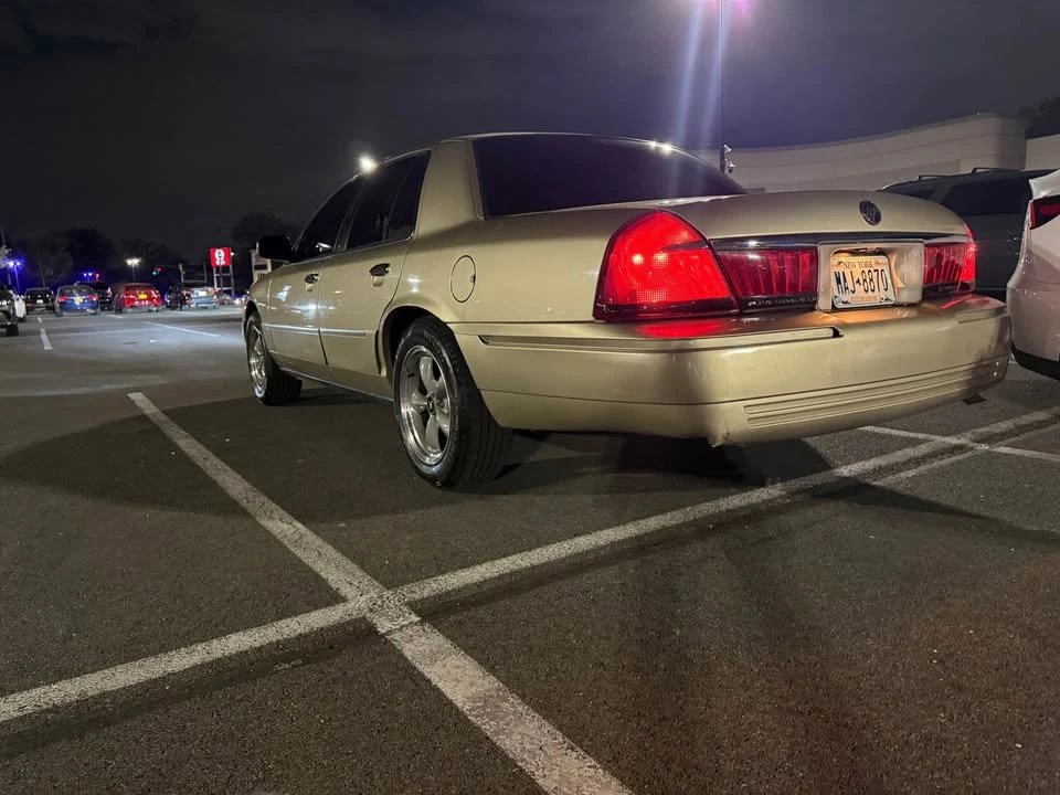 2000 Mercury Grand Marquis - Image 2 of 7