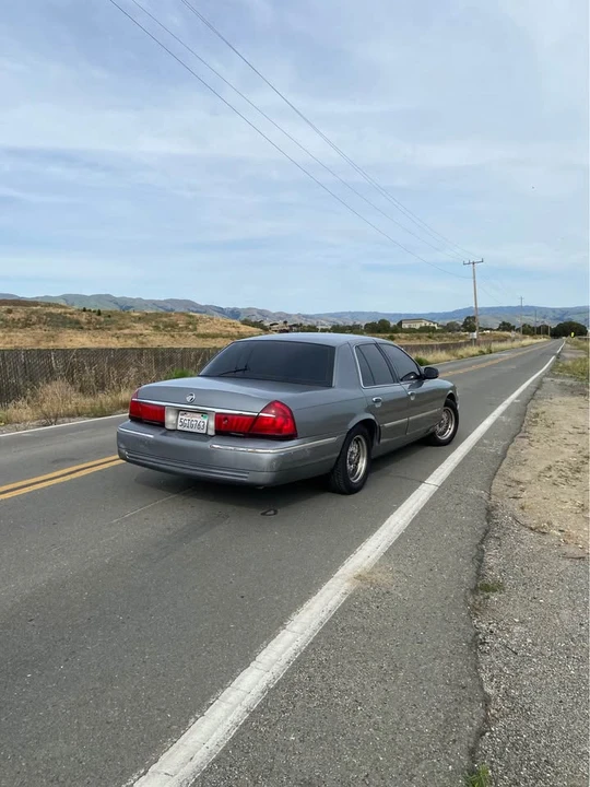 2000 Mercury Grand Marquis - Image 2 of 8