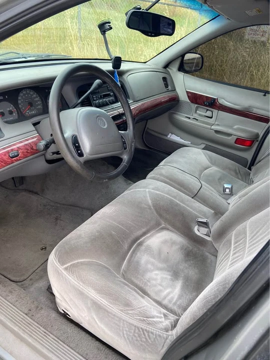 2000 Mercury Grand Marquis - Image 6 of 8