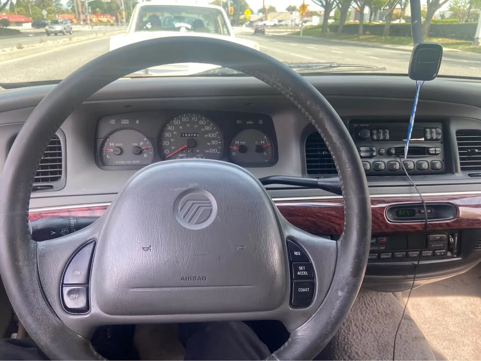 2000 Mercury Grand Marquis - Image 5 of 8