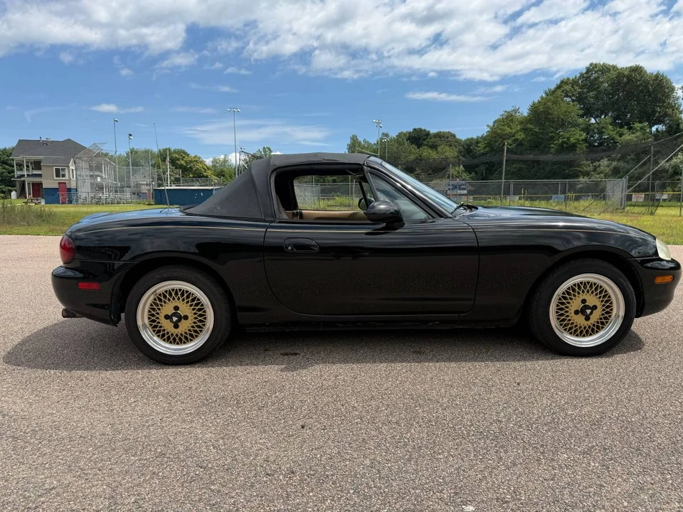 2000 Mazda NB MX-5 Miata - Image 3 of 17
