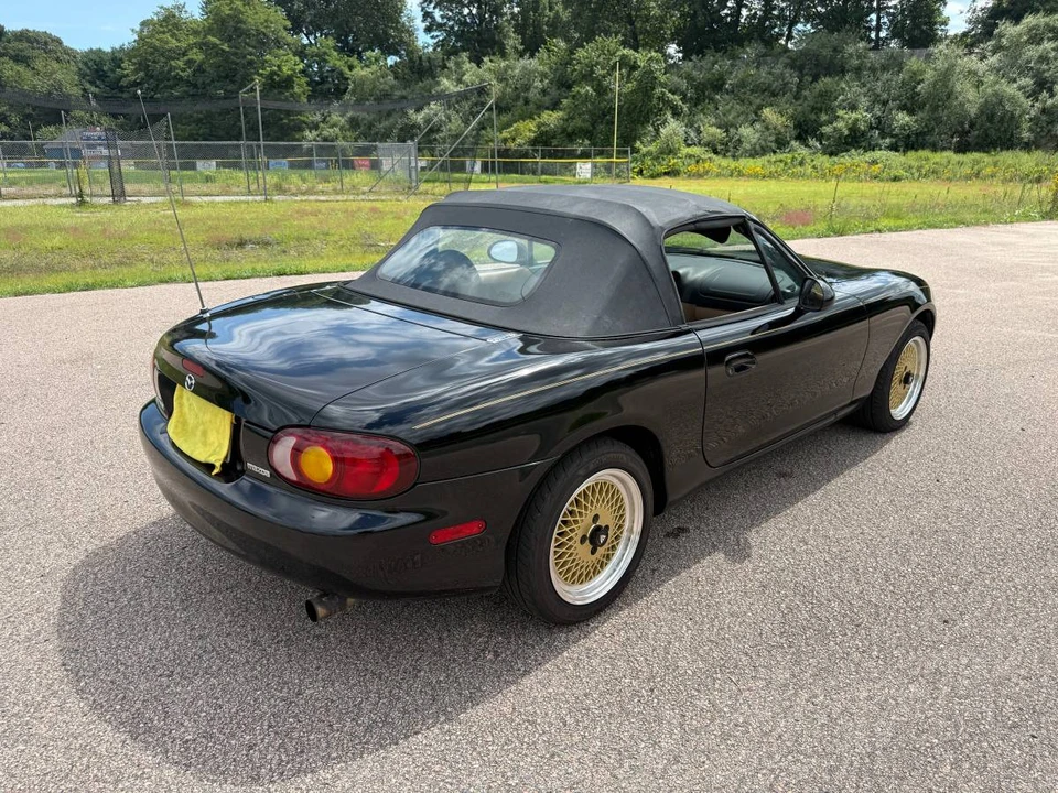 2000 Mazda NB MX-5 Miata - Image 13 of 17