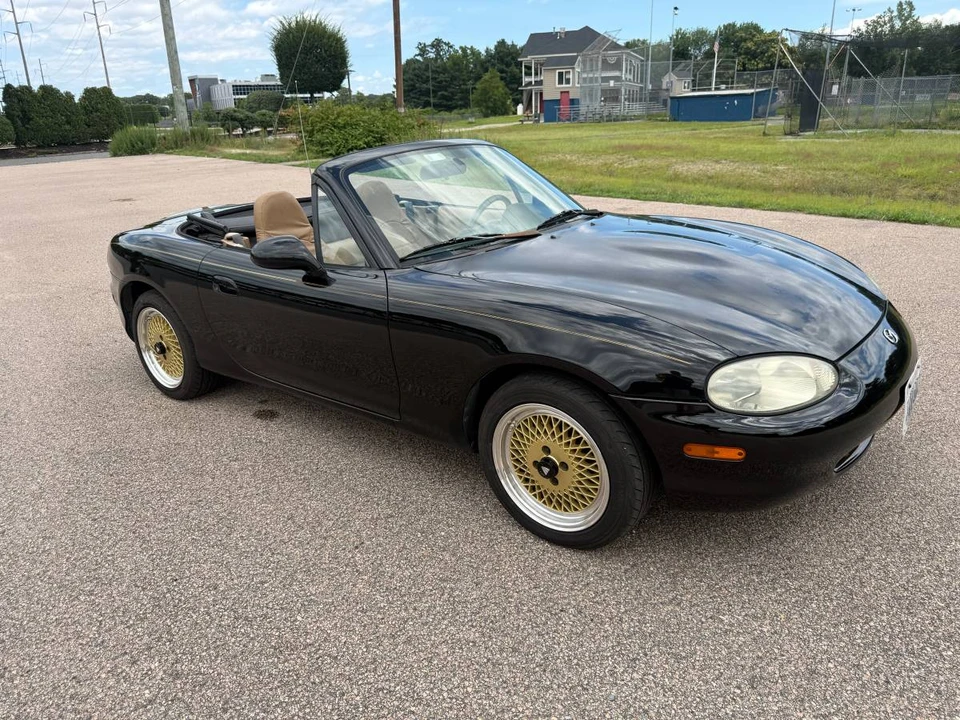 2000 Mazda NB MX-5 Miata - Image 8 of 17