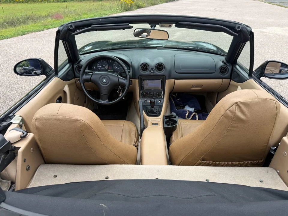 2000 Mazda NB MX-5 Miata - Image 11 of 17