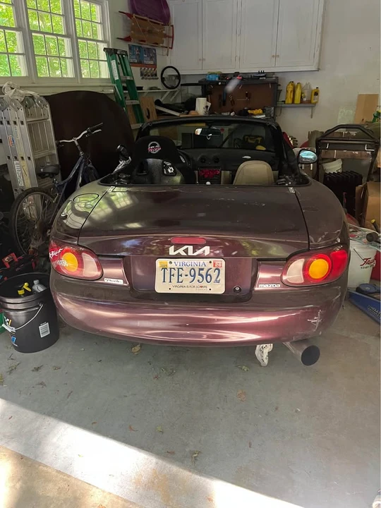 2000 Mazda NB MX-5 Miata - Image 2 of 5