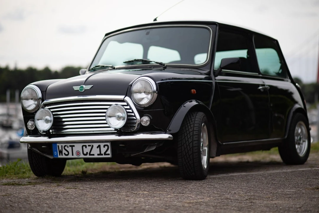 2000 Mini Mini Mark VII - Image 3 of 24