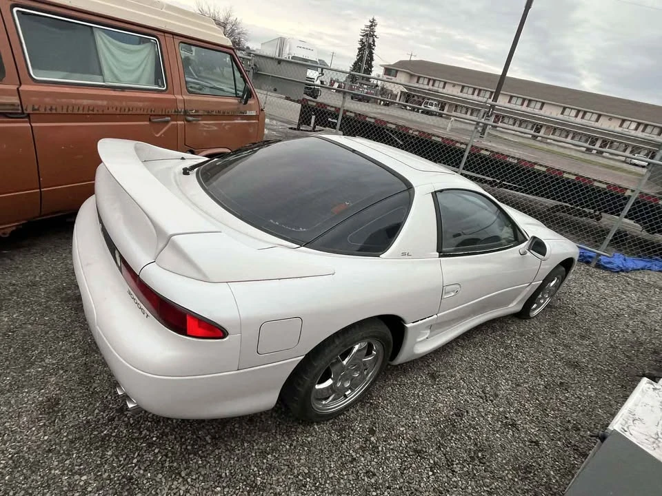2000 Mitsubishi 3000GT Series 3 - Image 4 of 16