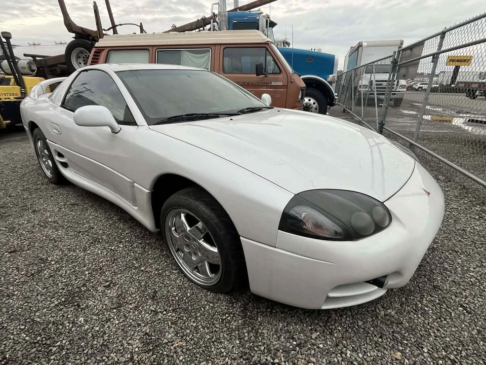 2000 Mitsubishi 3000GT Series 3 - Image 2 of 16