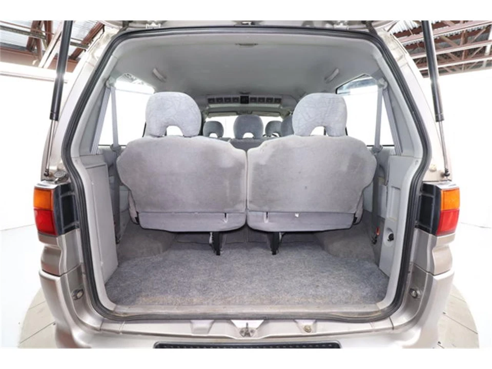 2000 Mitsubishi Delica 4th Gen - Image 30 of 31