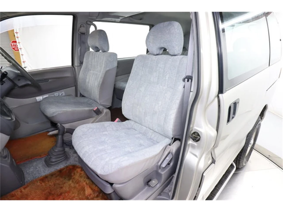 2000 Mitsubishi Delica 4th Gen - Image 18 of 31