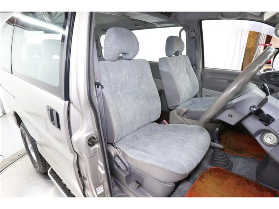 2000 Mitsubishi Delica 4th Gen - Image 17 of 31