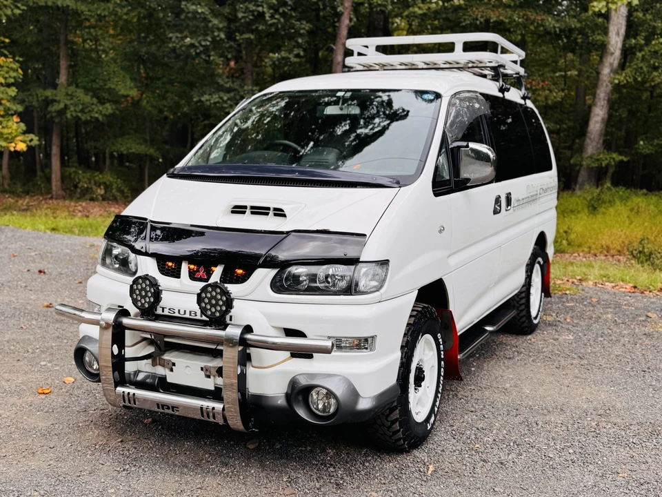 2000 Mitsubishi Delica 3rd Gen - Image 3 of 31