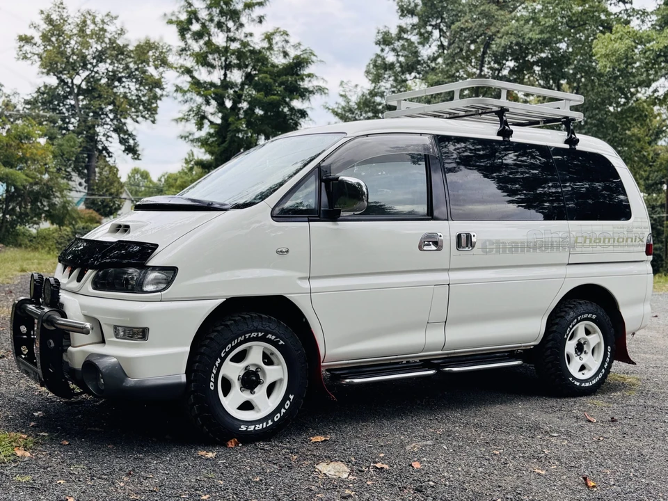 2000 Mitsubishi Delica 3rd Gen - Image 8 of 31