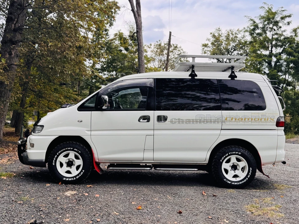 2000 Mitsubishi Delica 3rd Gen - Image 11 of 31